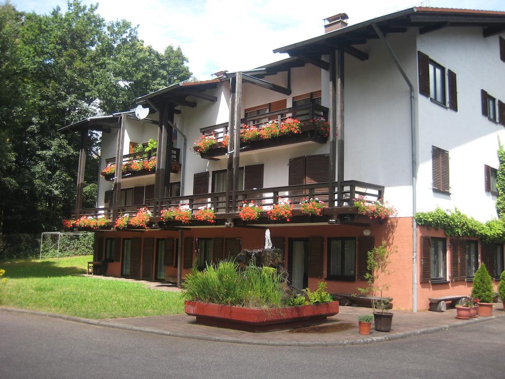 Auf dem roten Fels Eppenbrunn Exterior foto
